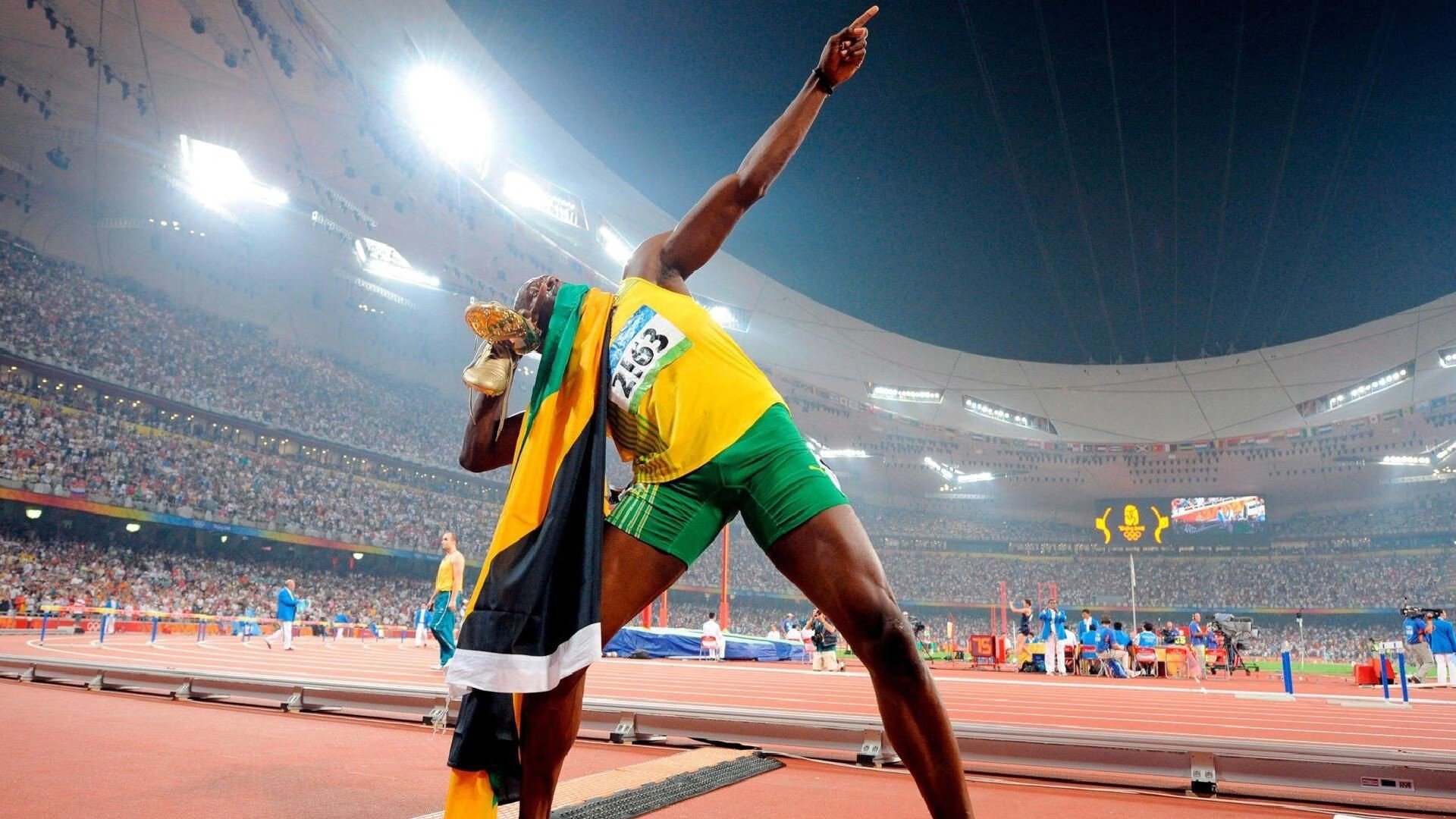 拜仁带走德国，厄德高完成里程碑，当足球国籍的边界在绿茵场上消融